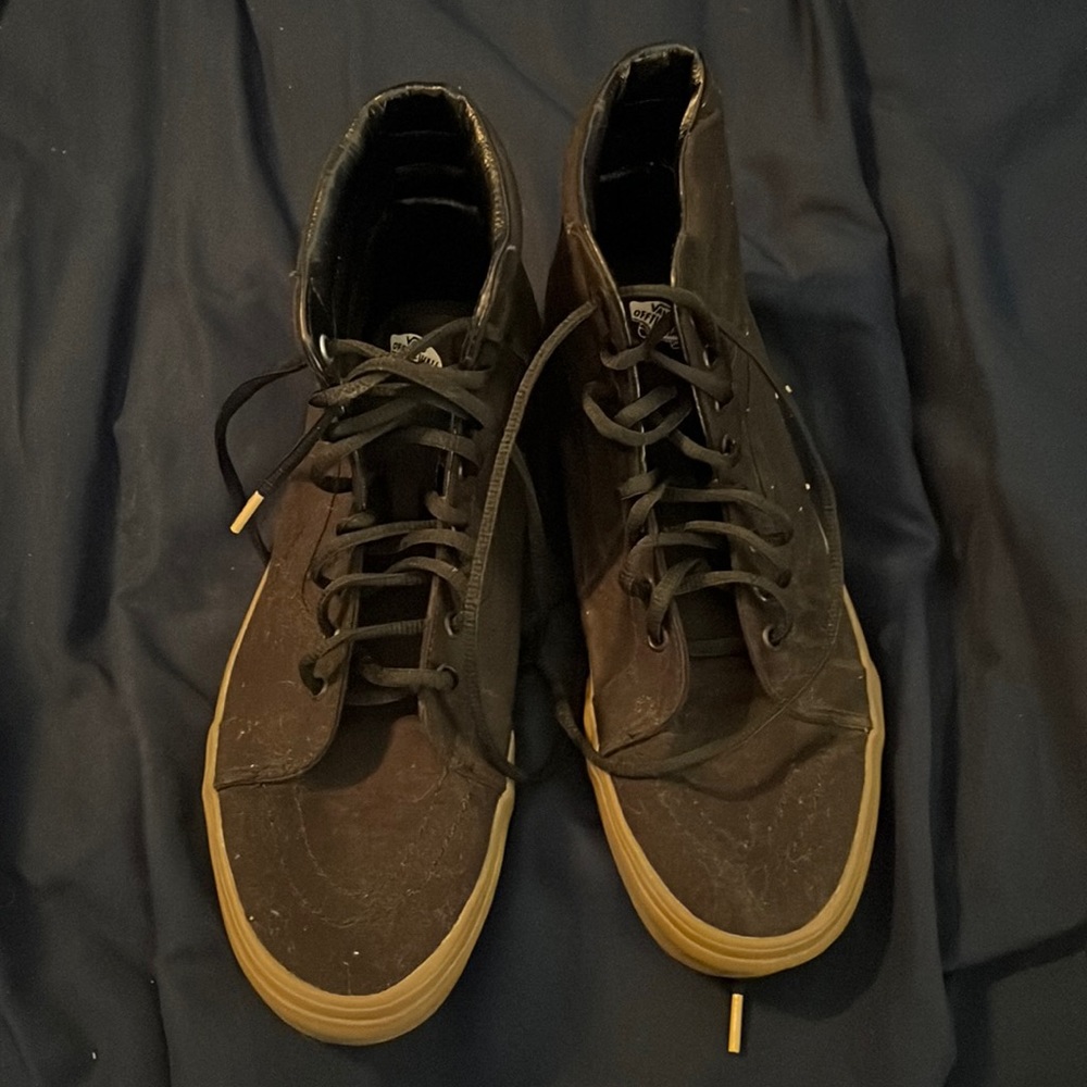 Men’s skater high top vans size 12